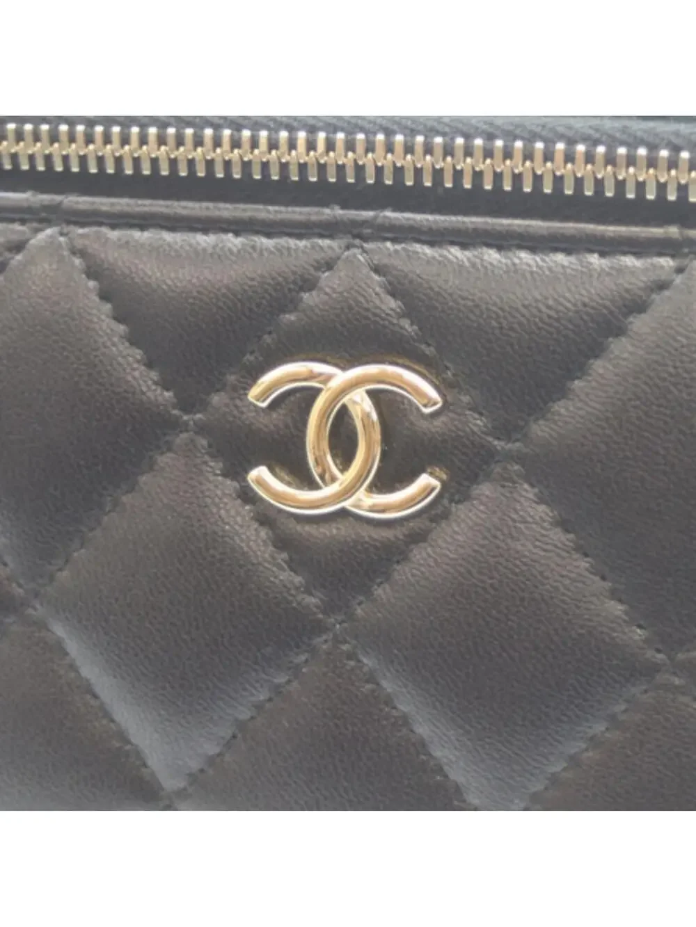 Chanel Classic Top Handle Vanity Case #299277C40B